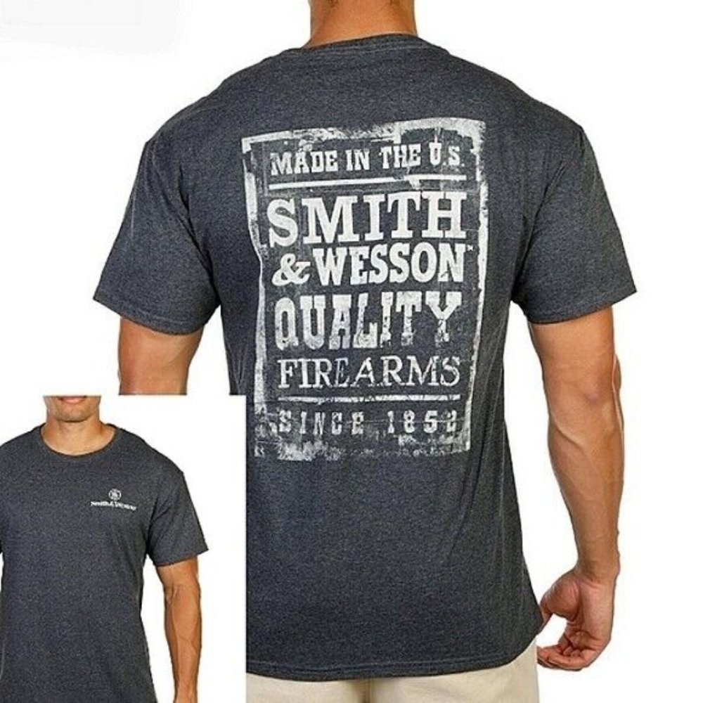 Smith & Wesson Grey Quality Firearms Made in the U.S. Graphic Print Tee Medium